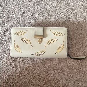 Chic Cream Leaf Cutout Women's Wallet